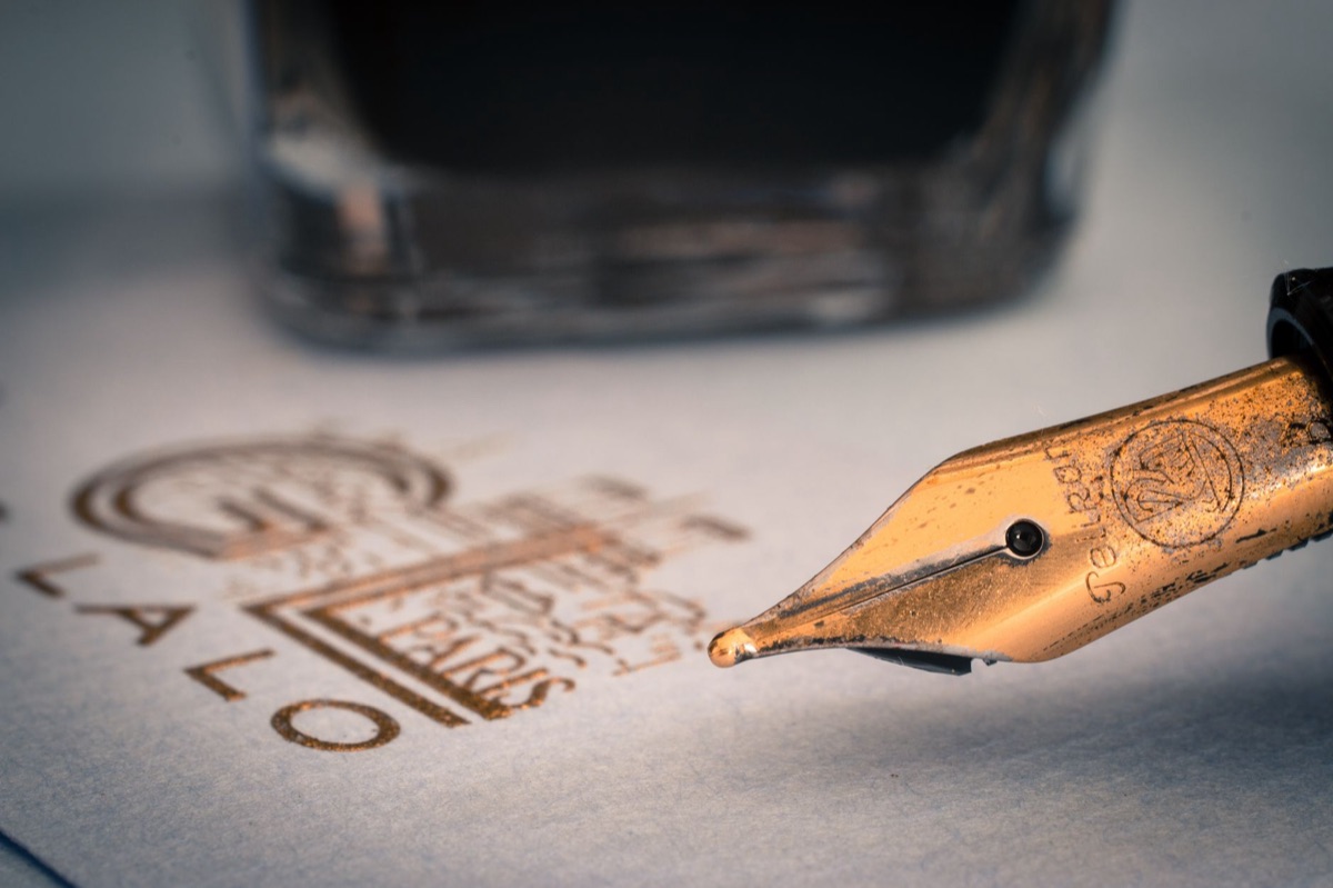 A genuine handwritten note suggesting direct brand connection