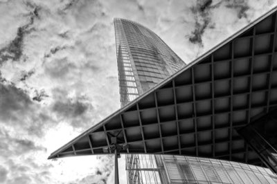 2 Strategic Models: House vs. Branded House Success